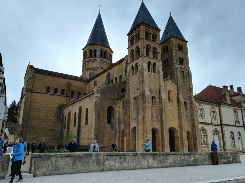 Paray-le-Monial-katedra