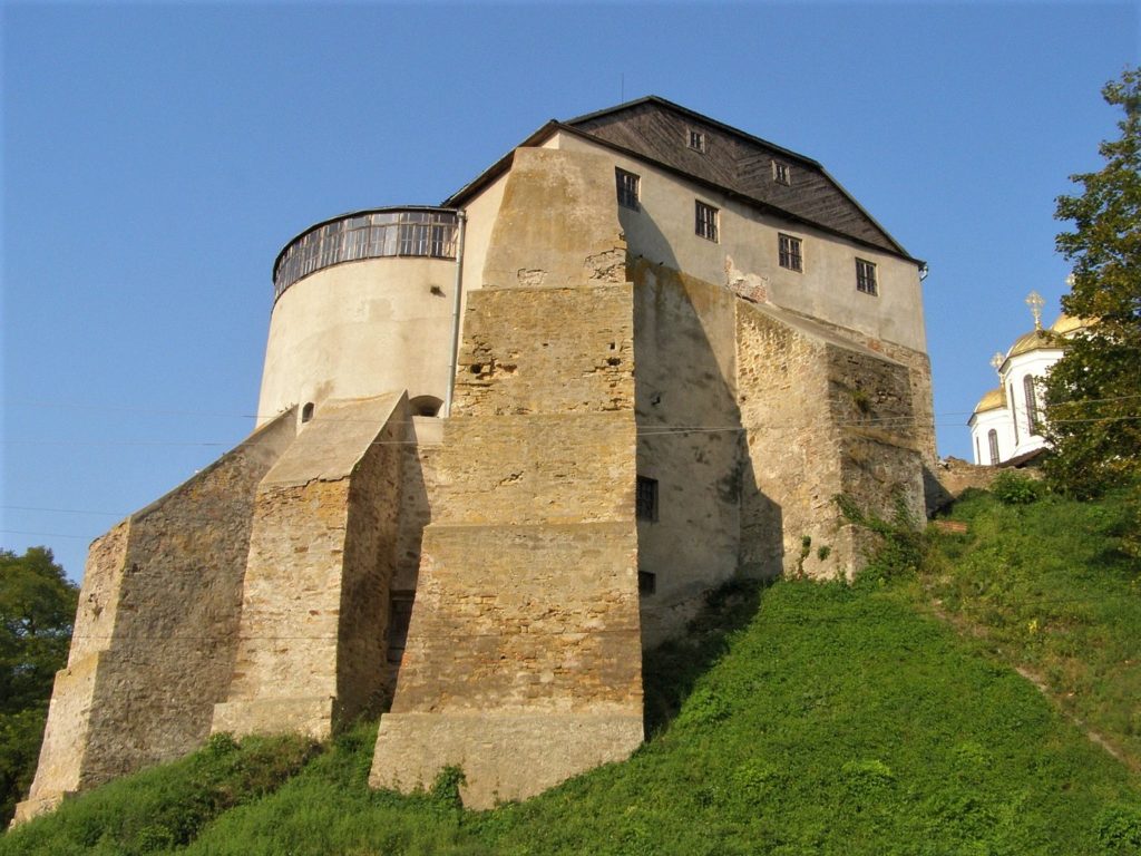 Historia Halszki -ruiny zamku w Ostrogu