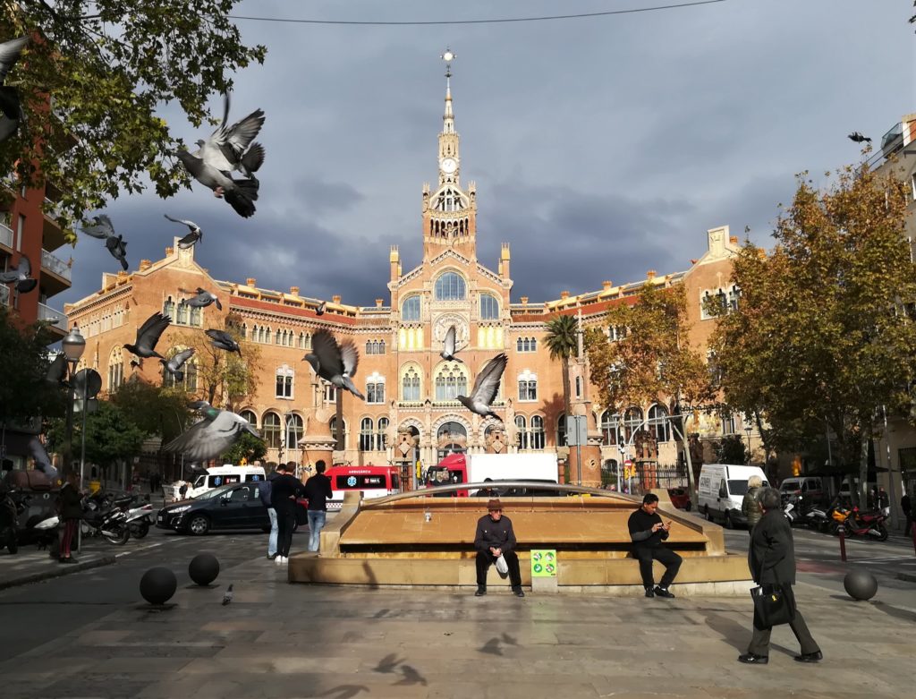 O moderniźmie katalońskim-barcelona-szpital-S-Pau-front